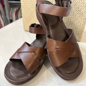 Kook-Ease Myrna Classic Wedge Sandal - size 10